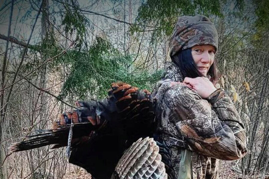 Melanie Saywer Survivalist Instructor & Historical Forager